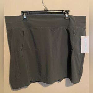NWT! Athleta Brooklyn Skort